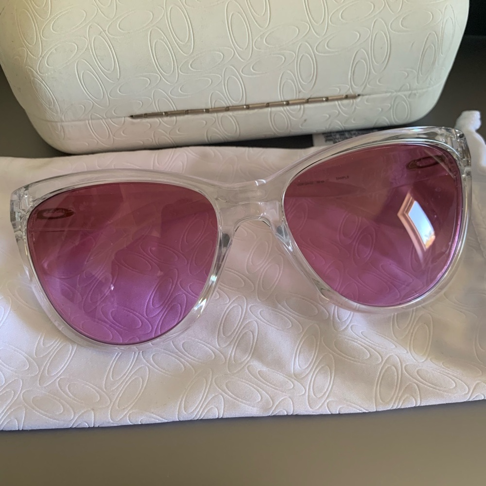 Oakley Fringe Sunglasses Polish Clear Frame with Black Violet Gradient Lens